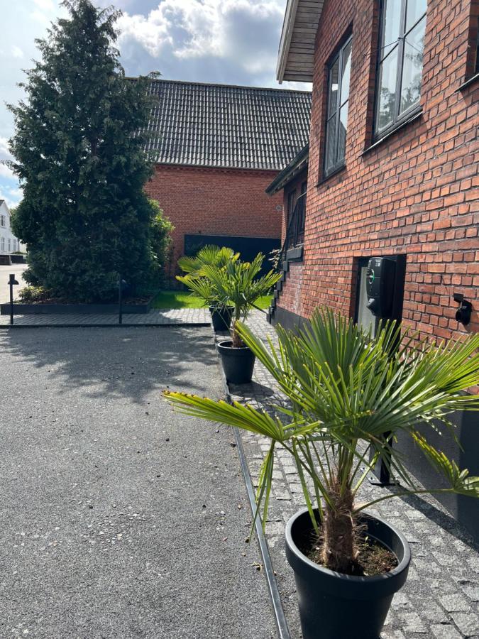 Unik Bnb Midt I Byen Herning Eksteriør billede